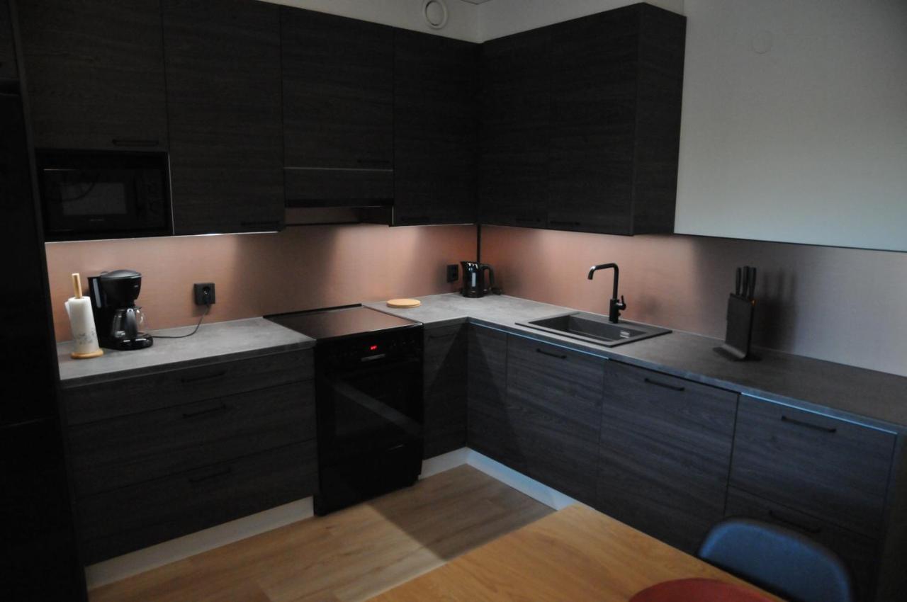 Apartment For Six Near Railway Station 로바니에미 외부 사진
